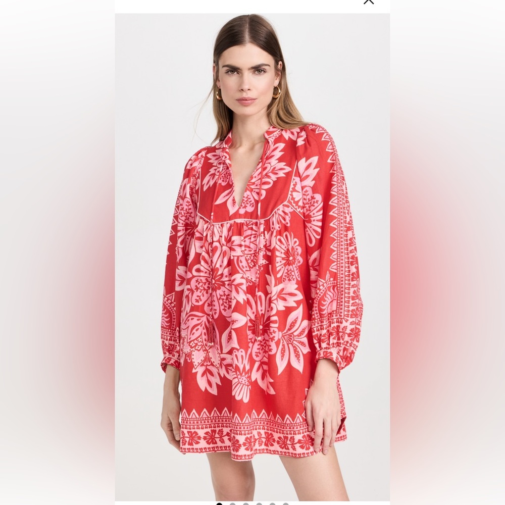 FARM Rio LIKE NEW
Flora Tapestry Red Long Sleeve Mini Dress